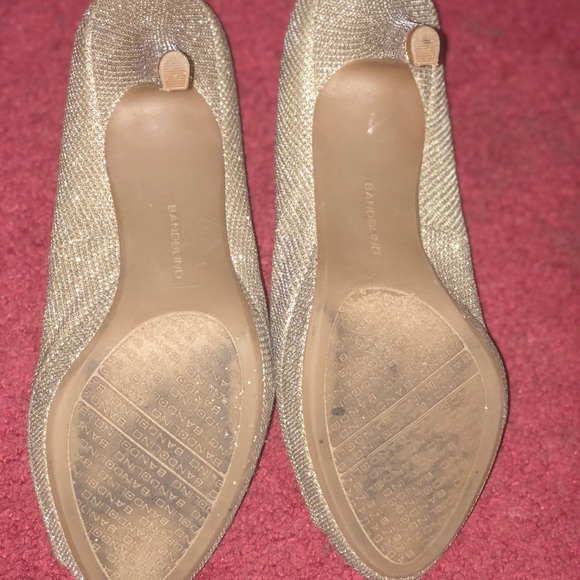 Bandolino Gold BEAUTIFUL & SPARKLY Comfortable holiday dress up heels - Picture 5 of 7